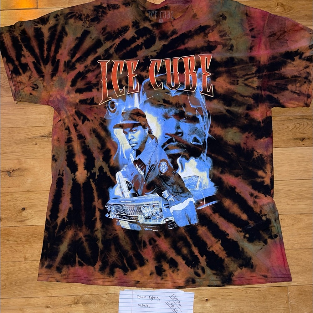 Bleached Tie Dyed Graphic T-Shirt